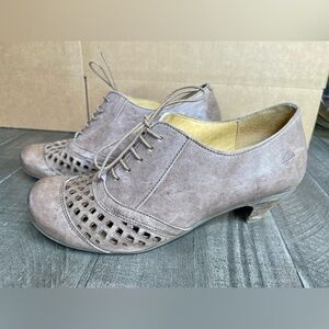 Brako Tan Leather Laces Fashion Ankle Boots Bootie Size 40 EUR